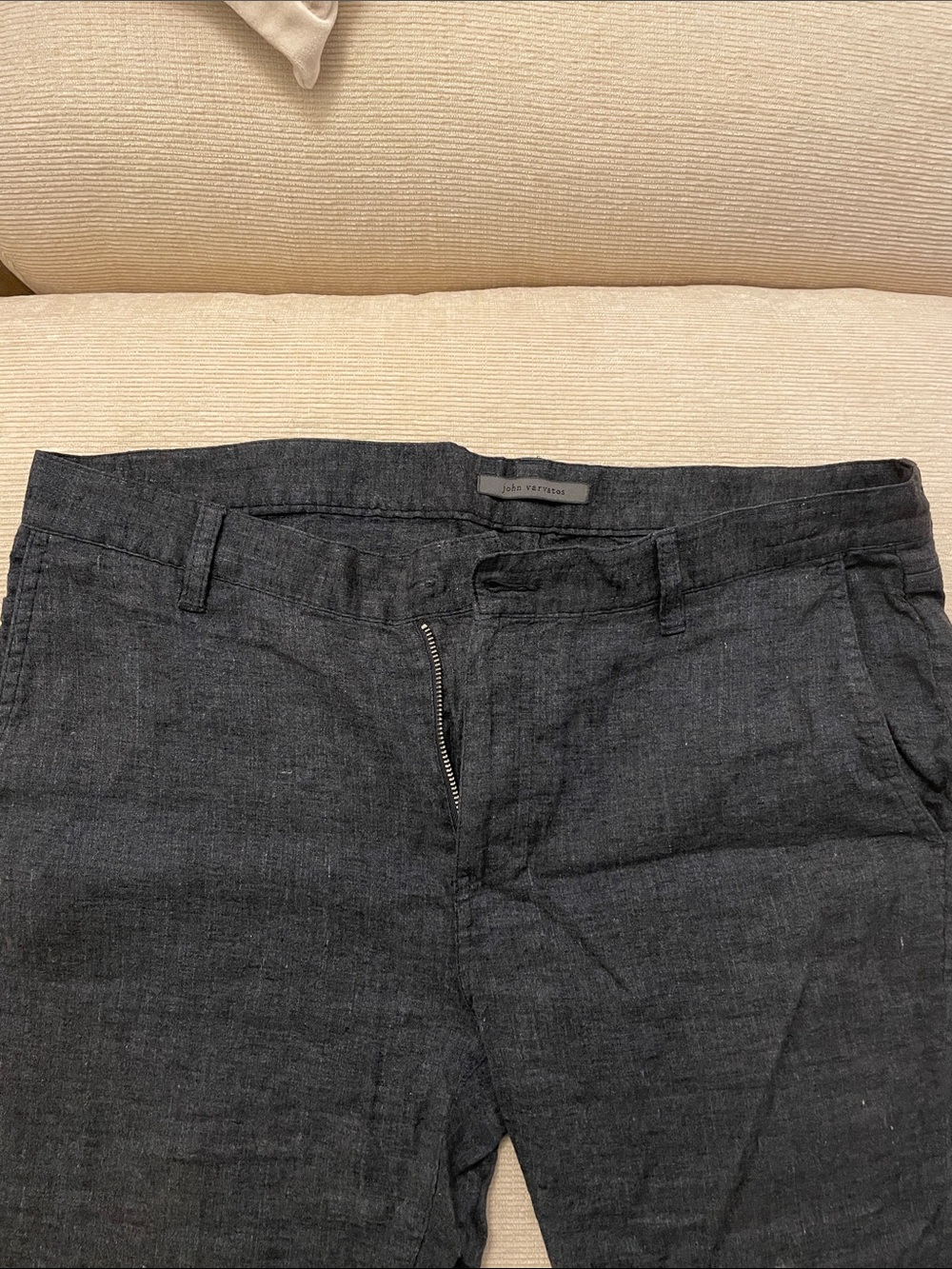 John Varvatos Men’s Charcoal Slim Straight Linen Pants (Missing button)